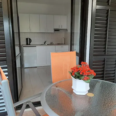 Nada Apartment *