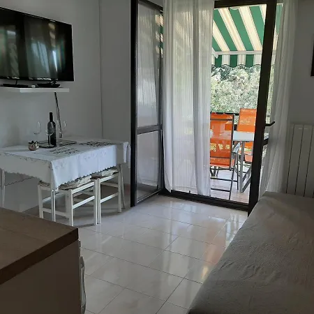 Nada Apartment *