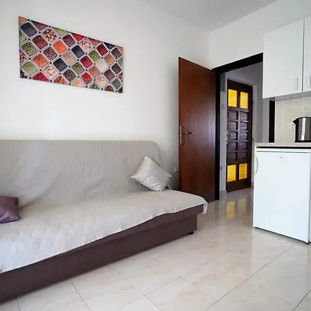 Nada Apartment *