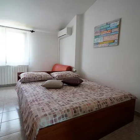 Apartment Nada Fazana